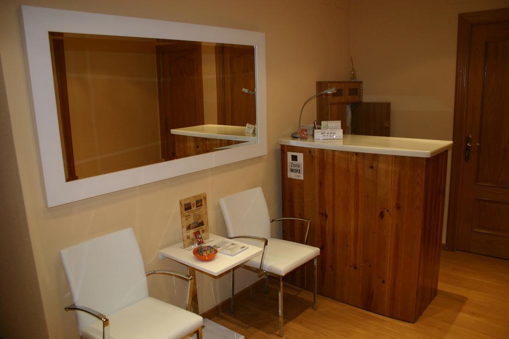 Hostal Hispanico I Salamanca Bagian luar foto