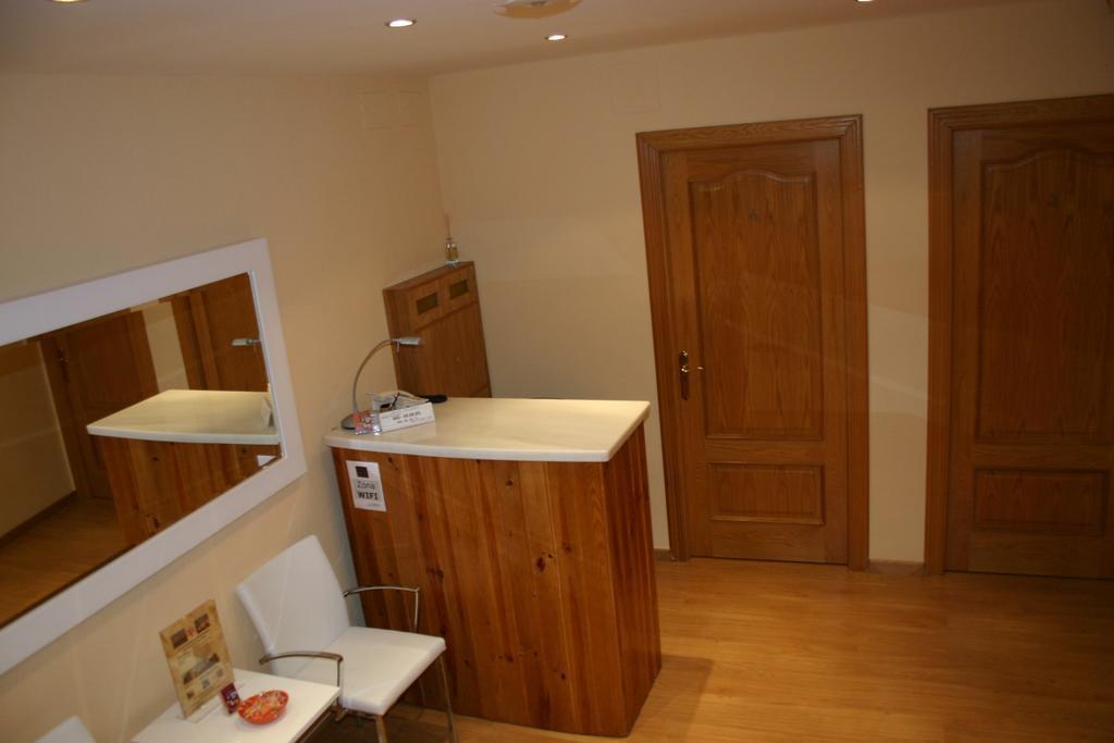 Hostal Hispanico I Salamanca Bagian luar foto