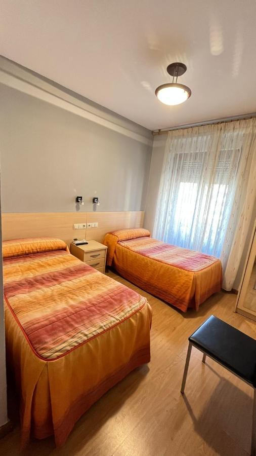 Hostal Hispanico I Salamanca Bagian luar foto