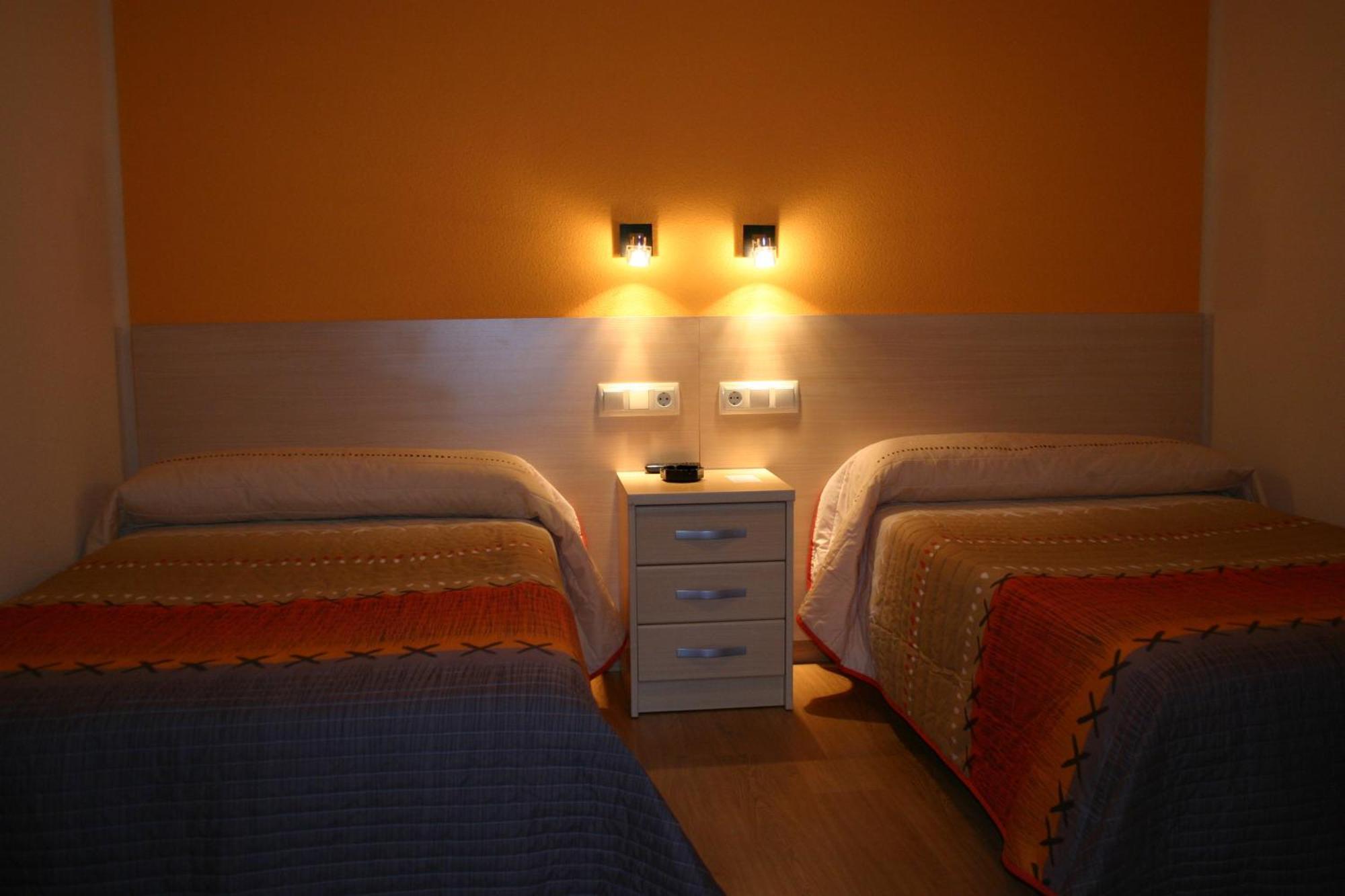 Hostal Hispanico I Salamanca Bagian luar foto