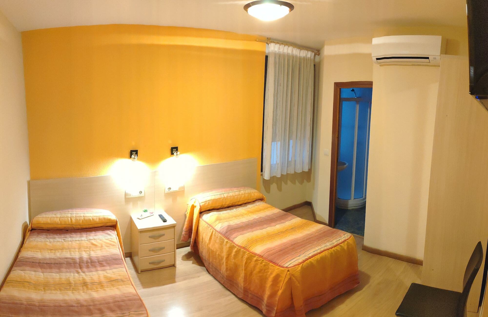 Hostal Hispanico I Salamanca Bagian luar foto