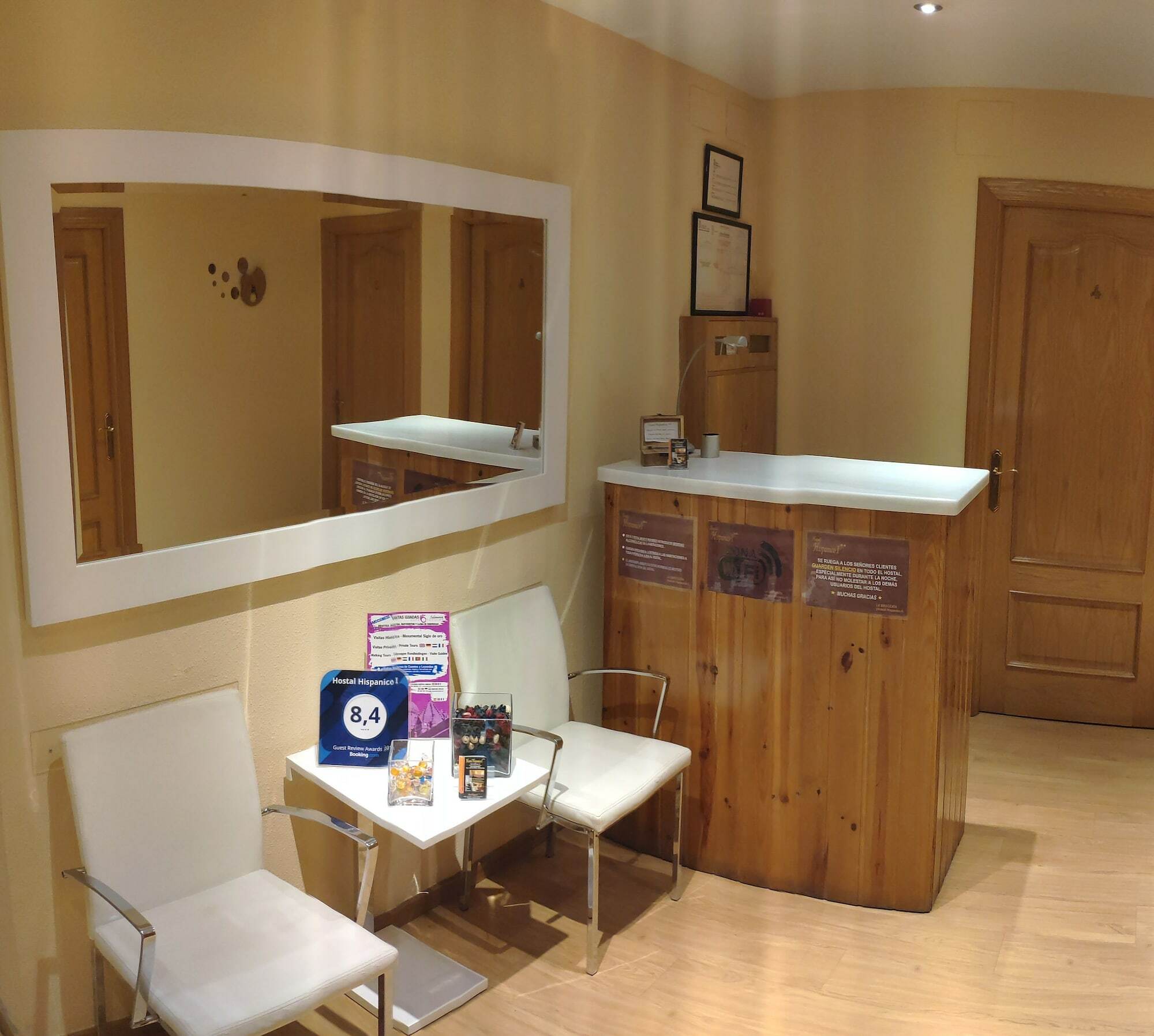 Hostal Hispanico I Salamanca Bagian luar foto