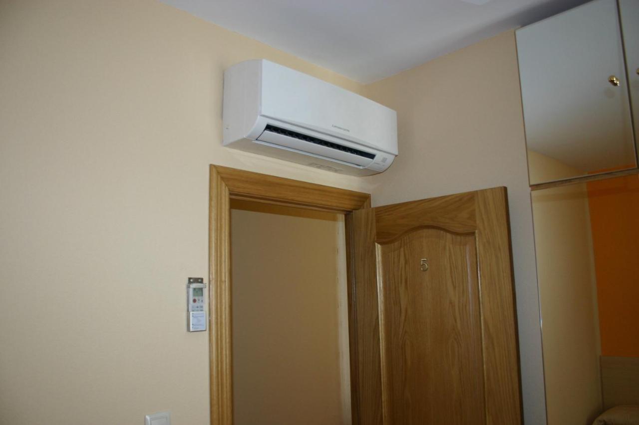 Hostal Hispanico I Salamanca Bagian luar foto